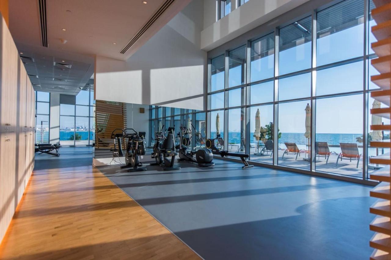 Luxe 3 Bedroom Oceanfront Apartment In The Heart Of Bluewaters Island Dubai Buitenkant foto