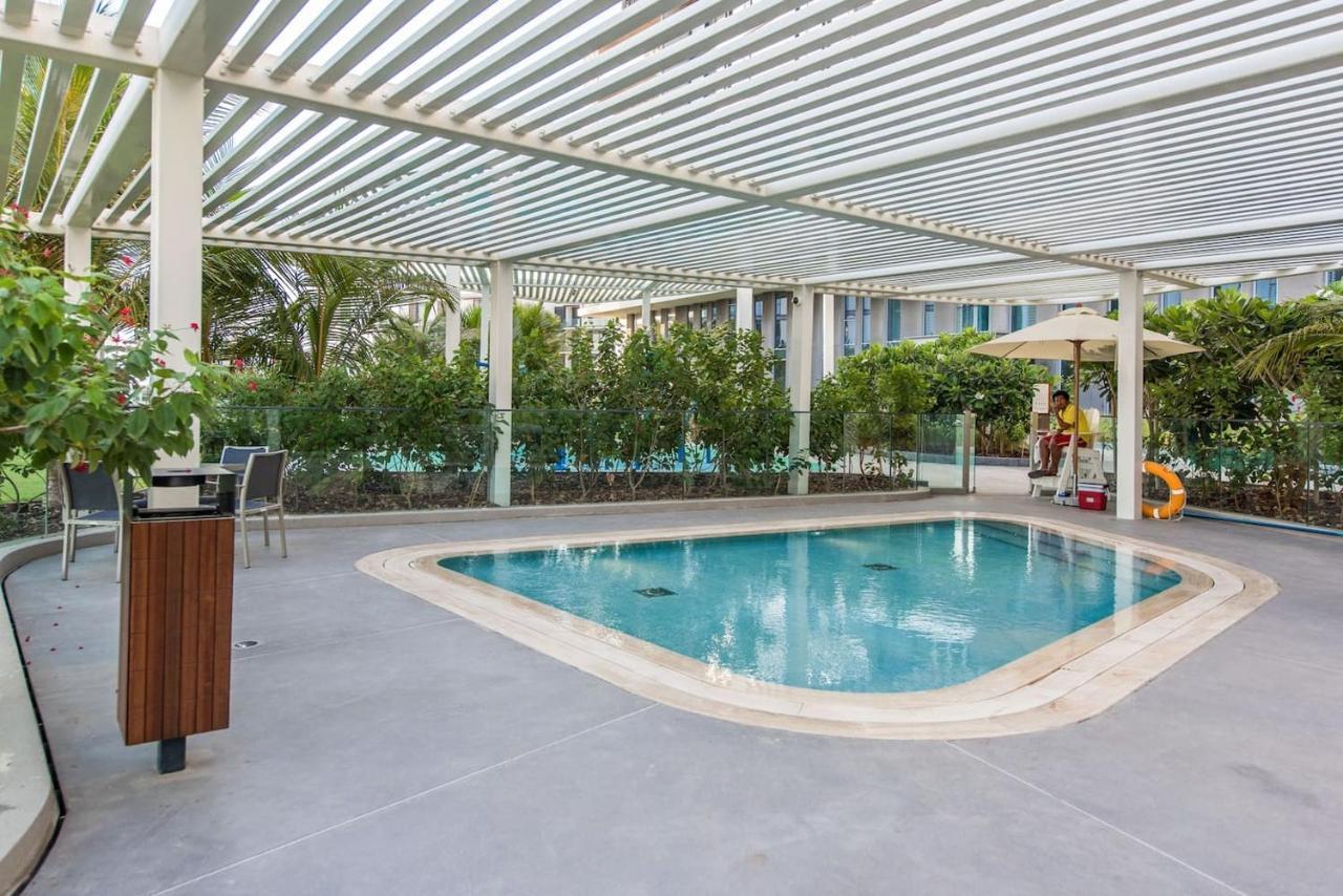 Luxe 3 Bedroom Oceanfront Apartment In The Heart Of Bluewaters Island Dubai Buitenkant foto