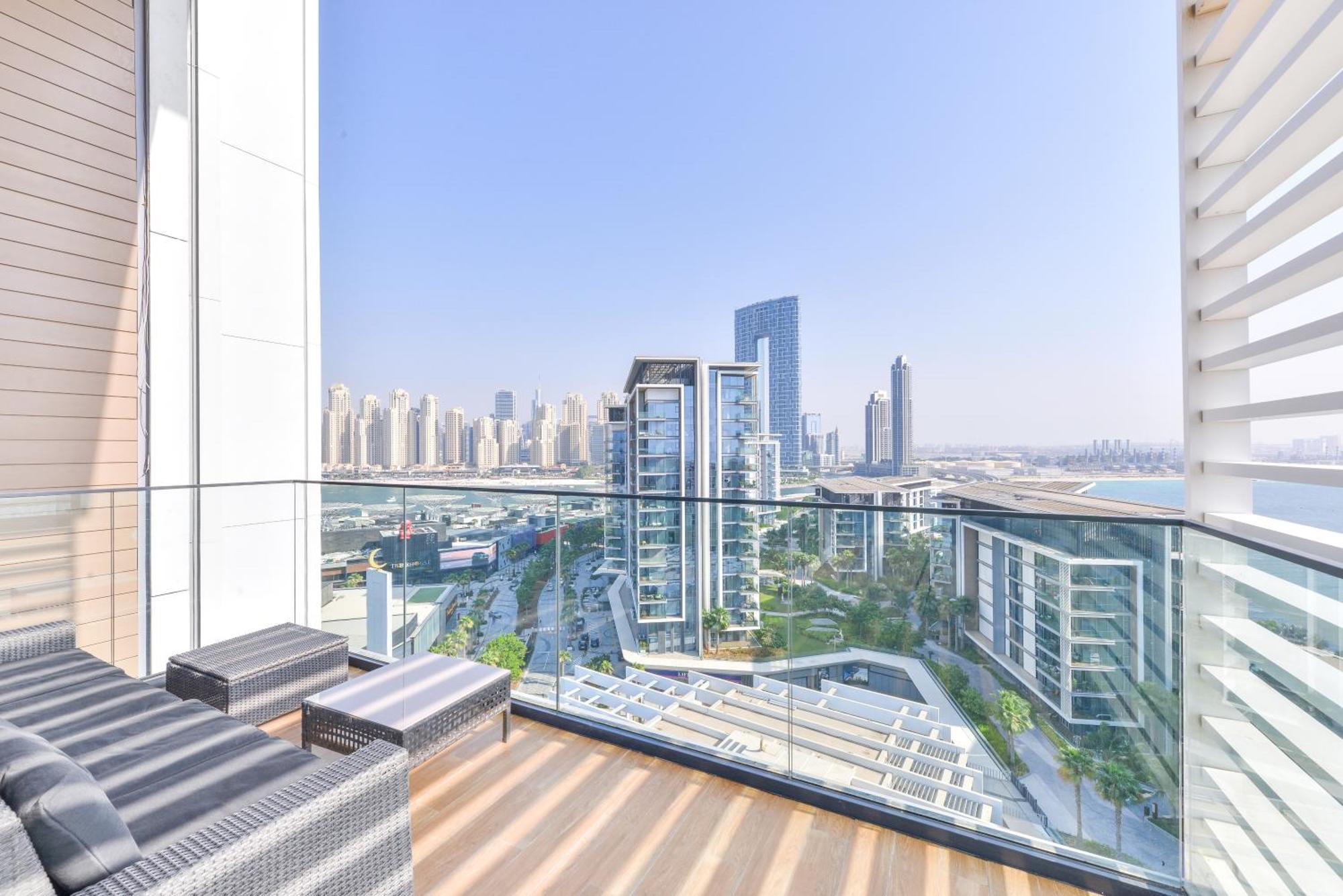Luxe 3 Bedroom Oceanfront Apartment In The Heart Of Bluewaters Island Dubai Buitenkant foto