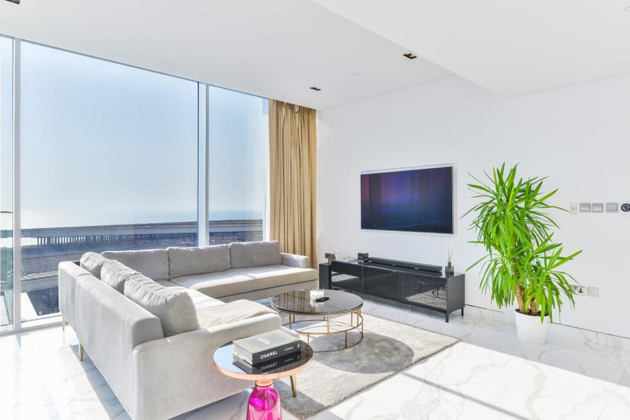 Luxe 3 Bedroom Oceanfront Apartment In The Heart Of Bluewaters Island Dubai Buitenkant foto