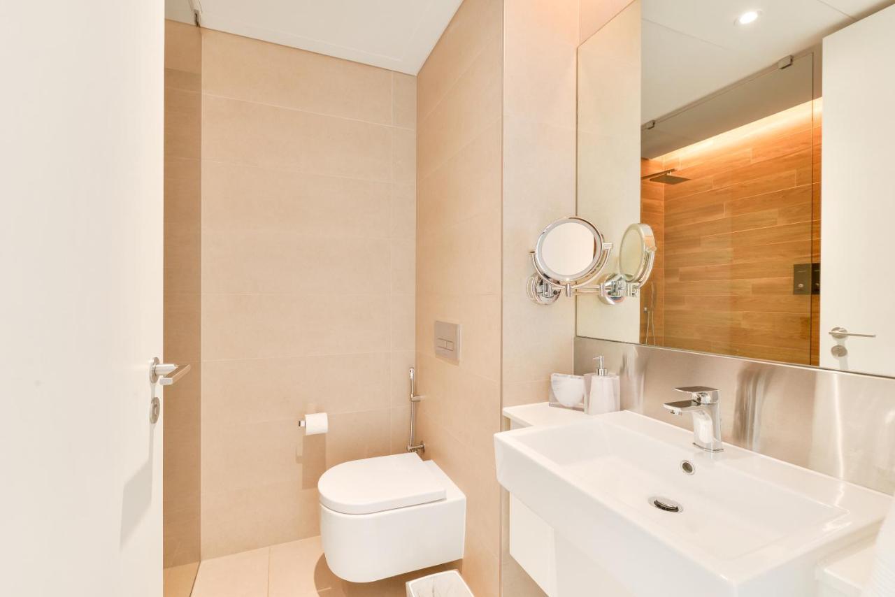 Luxe 3 Bedroom Oceanfront Apartment In The Heart Of Bluewaters Island Dubai Buitenkant foto