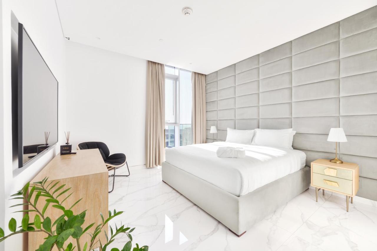 Luxe 3 Bedroom Oceanfront Apartment In The Heart Of Bluewaters Island Dubai Buitenkant foto