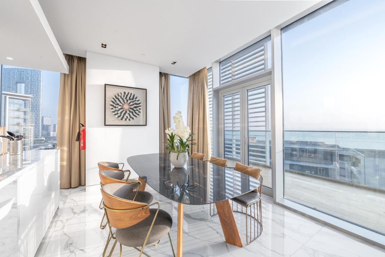 Luxe 3 Bedroom Oceanfront Apartment In The Heart Of Bluewaters Island Dubai Buitenkant foto